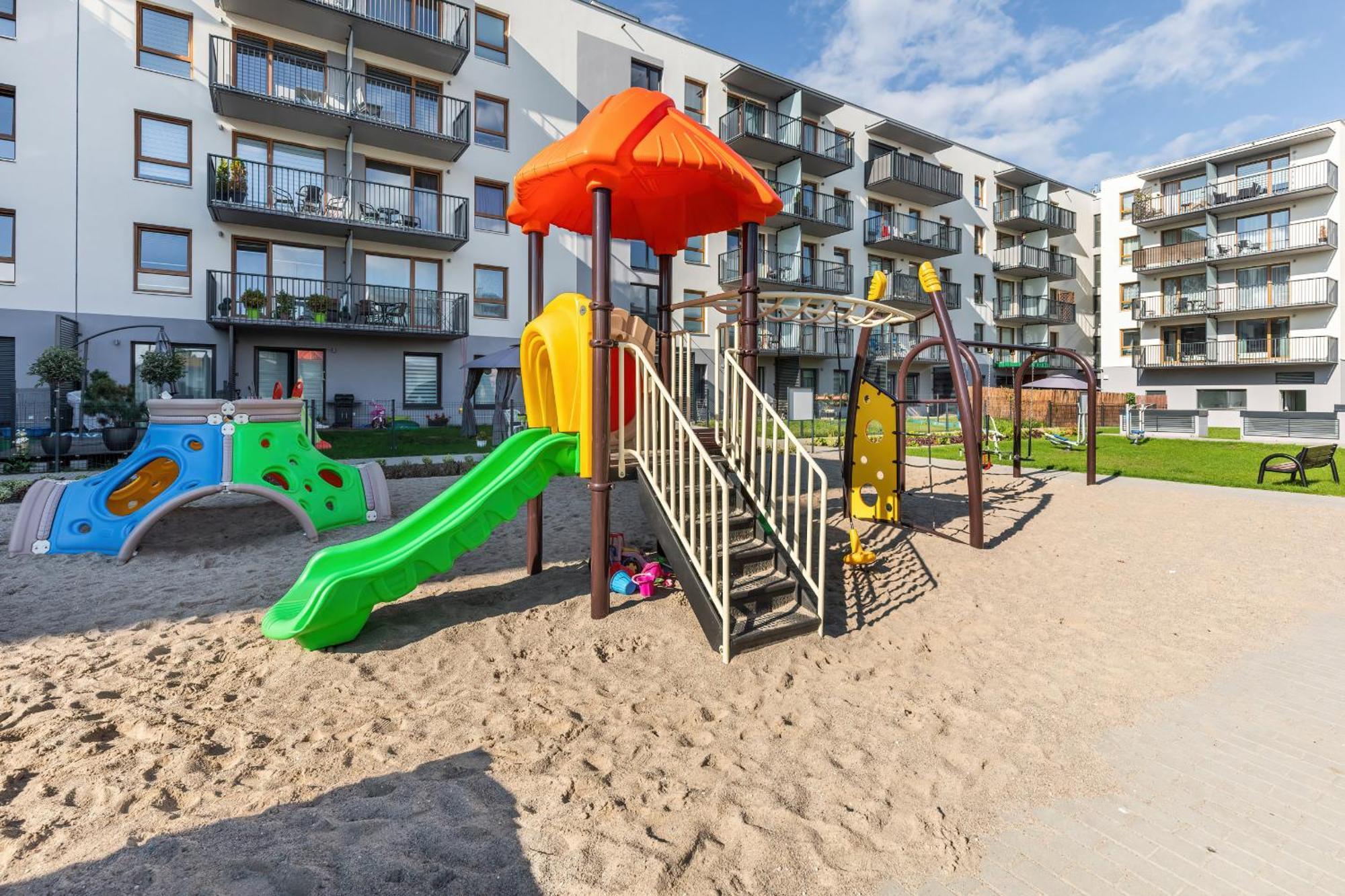 Color Apartments Apartament Black & White Kołobrzeg Exteriör bild